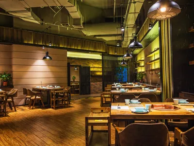Luxury Cafe & Restaurant Retreats